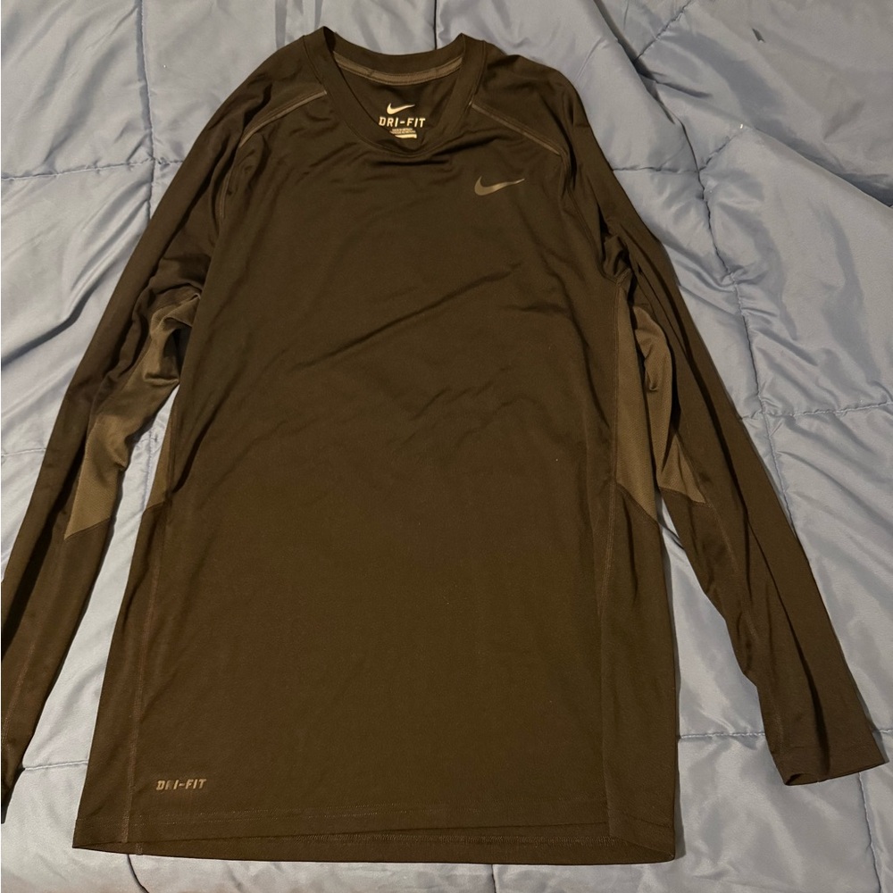 Nike dri fit men’s long sleeve top